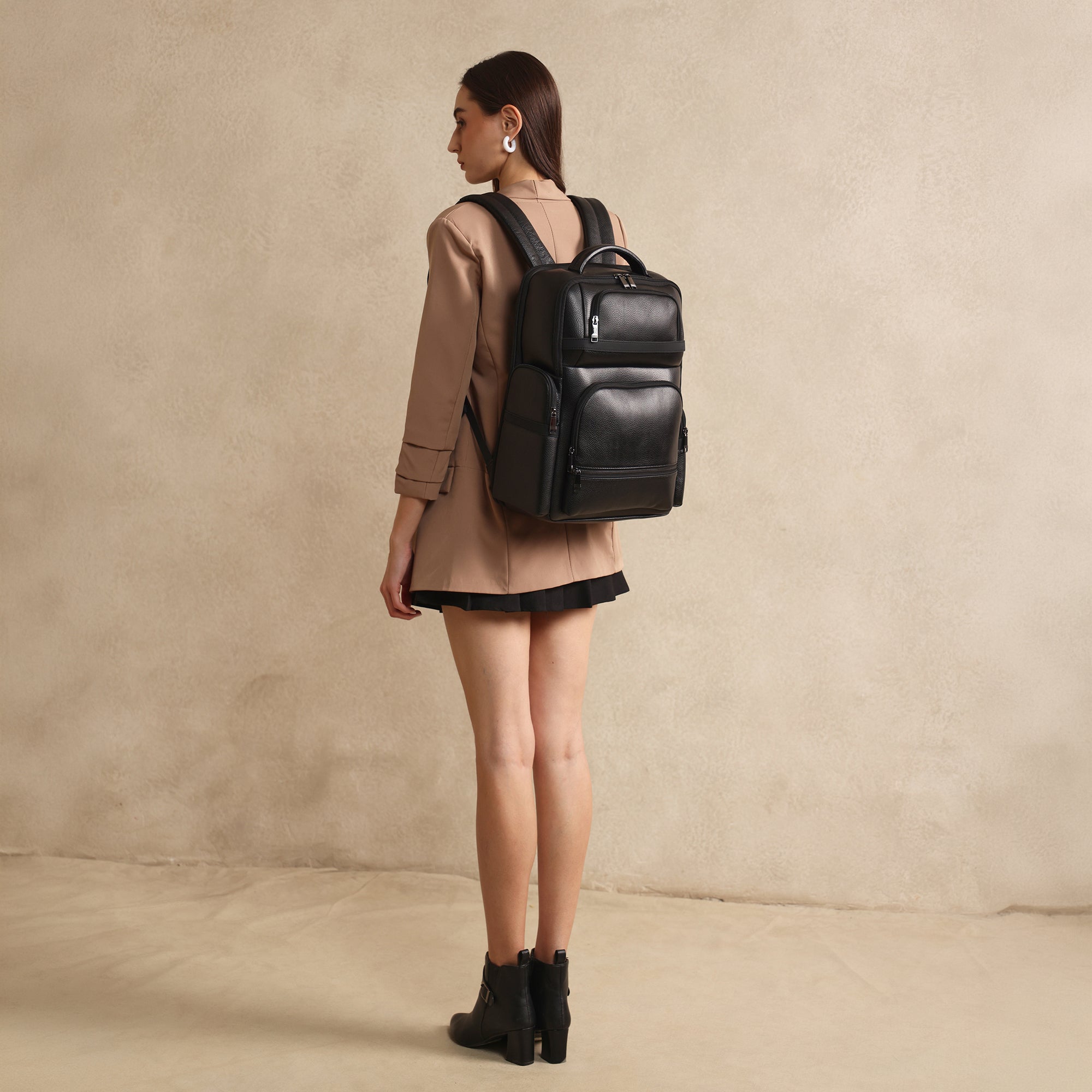 Kael West | The Sovereign Genuine Leather Power-Pack