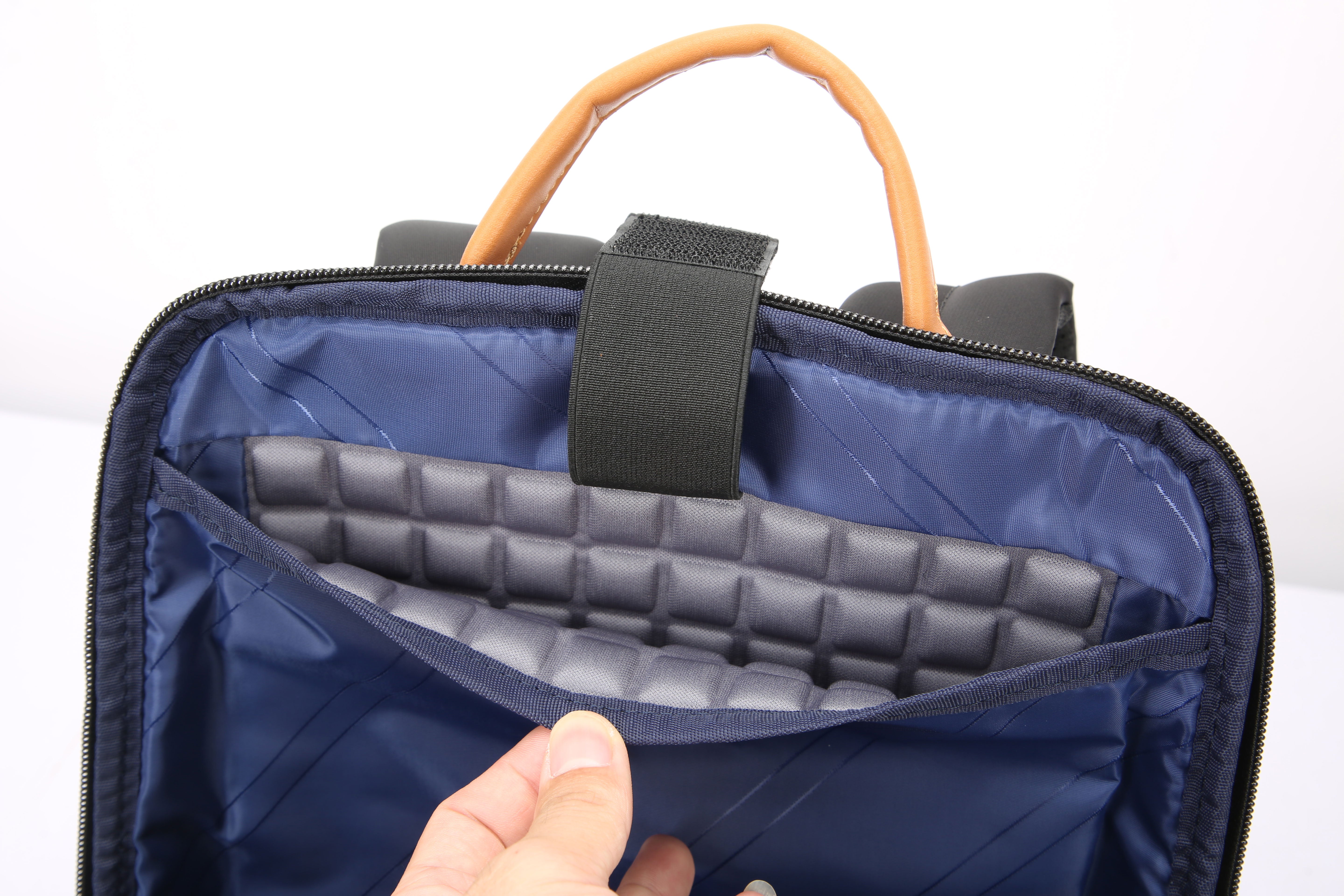 Kael West | The Aria Slim Executive Backpack